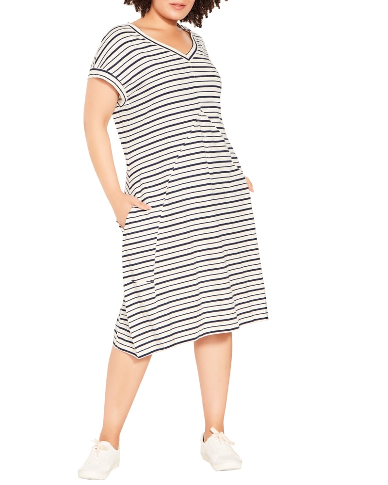 Front of a model wearing a size 14 Lilly Striped Dress in Ivory / Black by Zim & Zoe. | dia_product_style_image_id:209848